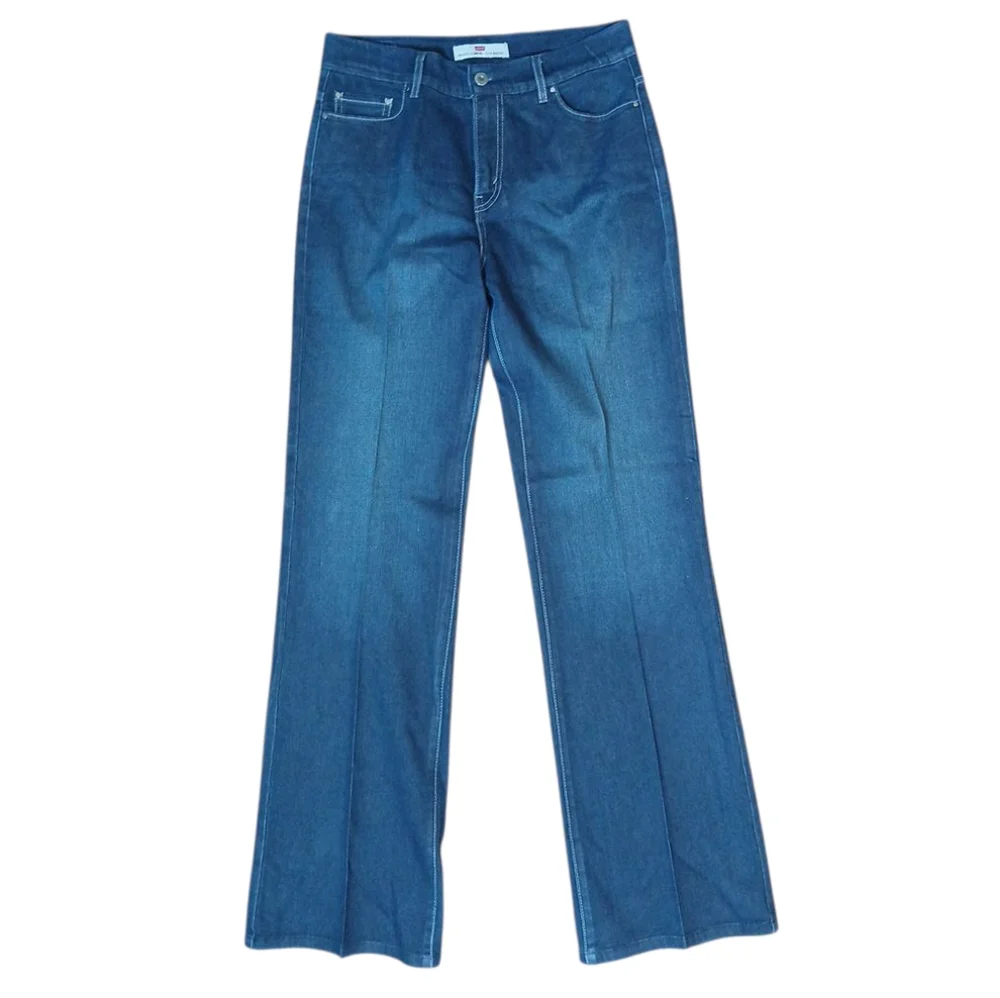 Levis levi perfectly
